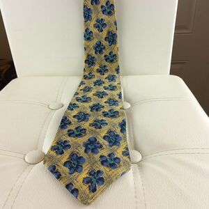 Ketch silk floral print tie